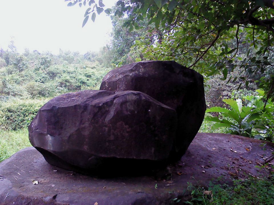 EP 5 : Bell Stone or Ringing Rocks, Usgao Goa
